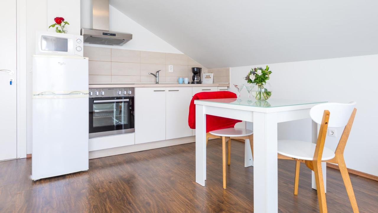 Apartments Sandra Solitudo III ดูบรอฟนิก ภายนอก รูปภาพ